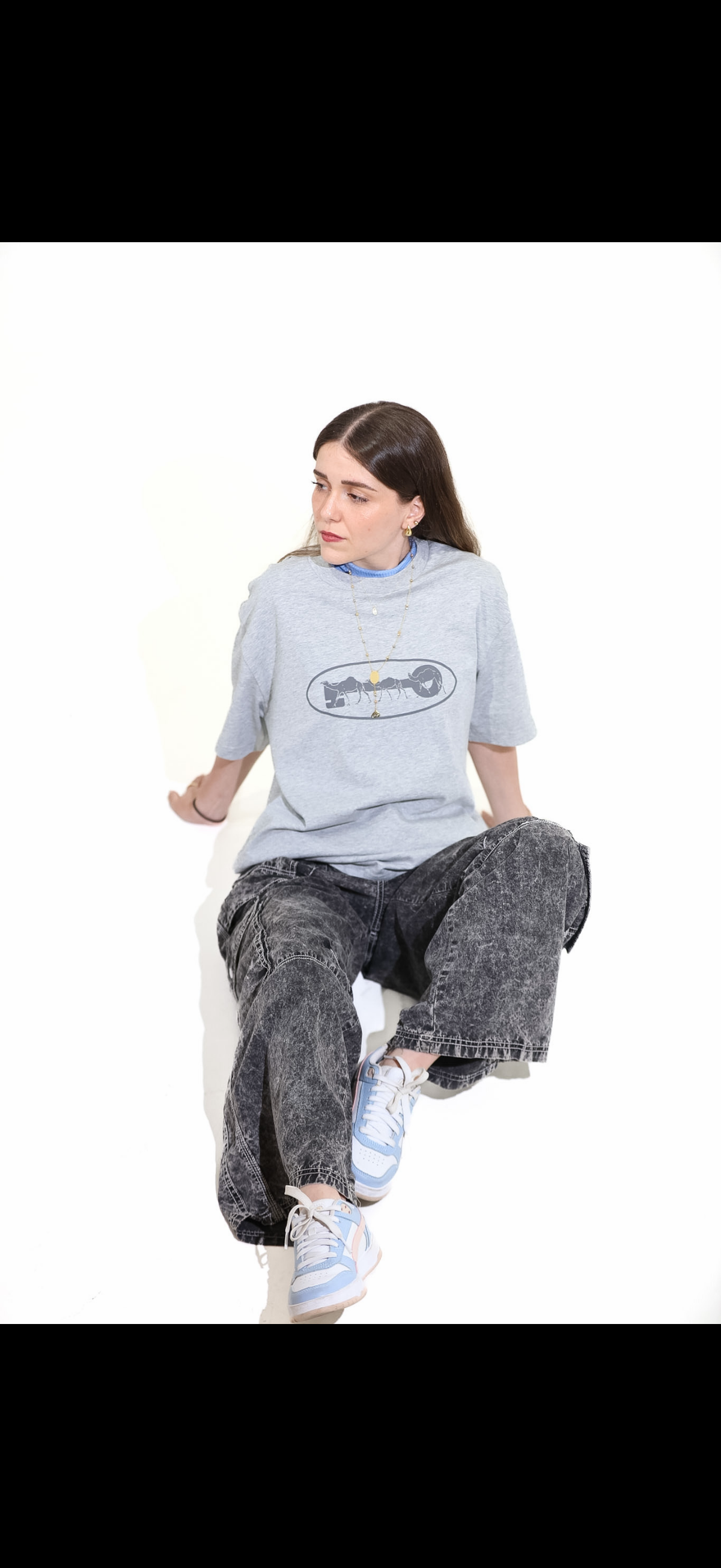 Paledonia graphic tee styling